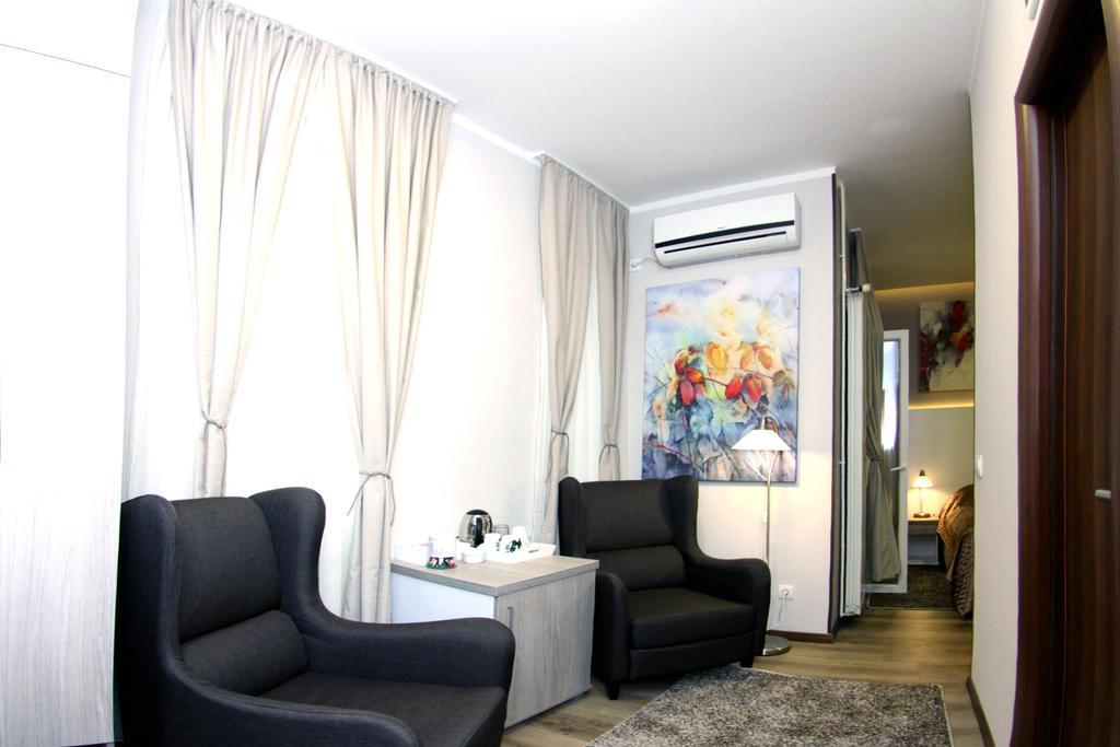 Gala Luxury Suites Белград Стая снимка