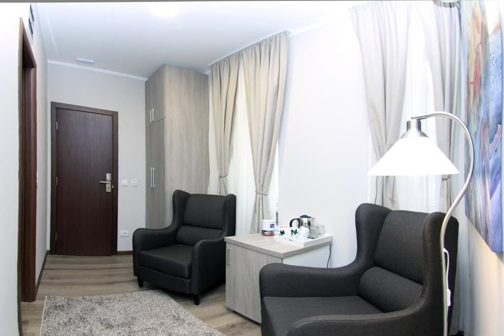 Gala Luxury Suites Белград Стая снимка