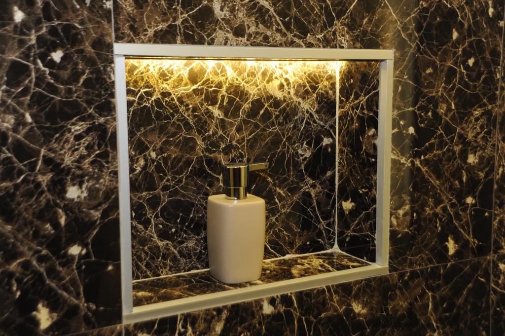 Gala Luxury Suites Белград Стая снимка