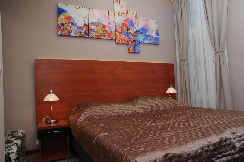 Gala Luxury Suites Белград Стая снимка